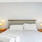 Bayview Luxury 2 Bedroom Apartment Ground Floor